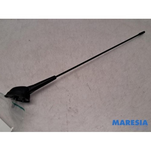 Peugeot - 107 - Antenne