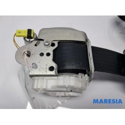 Peugeot - 107 - Front seatbelt, left