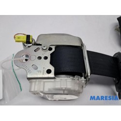 Peugeot - 107 - Sicherheitsgurt rechts vorne