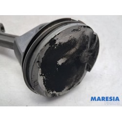 Renault - Clio - Connecting rod