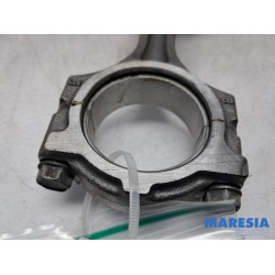 Renault - Clio - Connecting rod