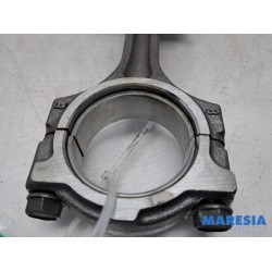 Renault - Clio - Connecting rod