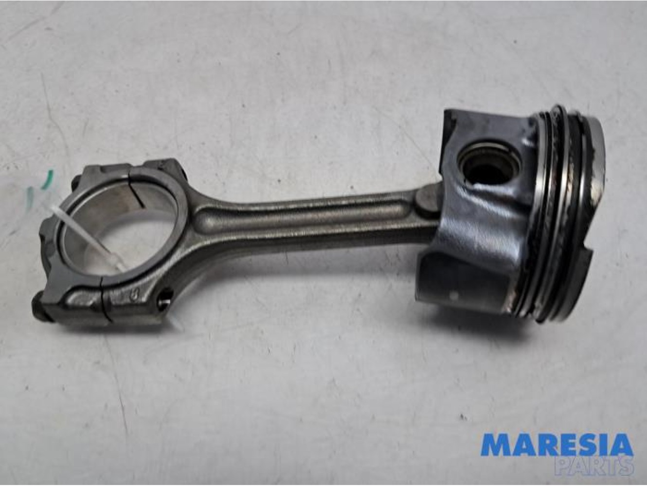 Renault - Clio - Connecting rod