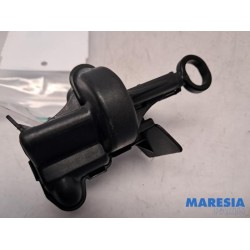 Citroen - C1 - Tailgate lock mechanism