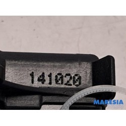 Citroen - C1 - Tailgate lock mechanism