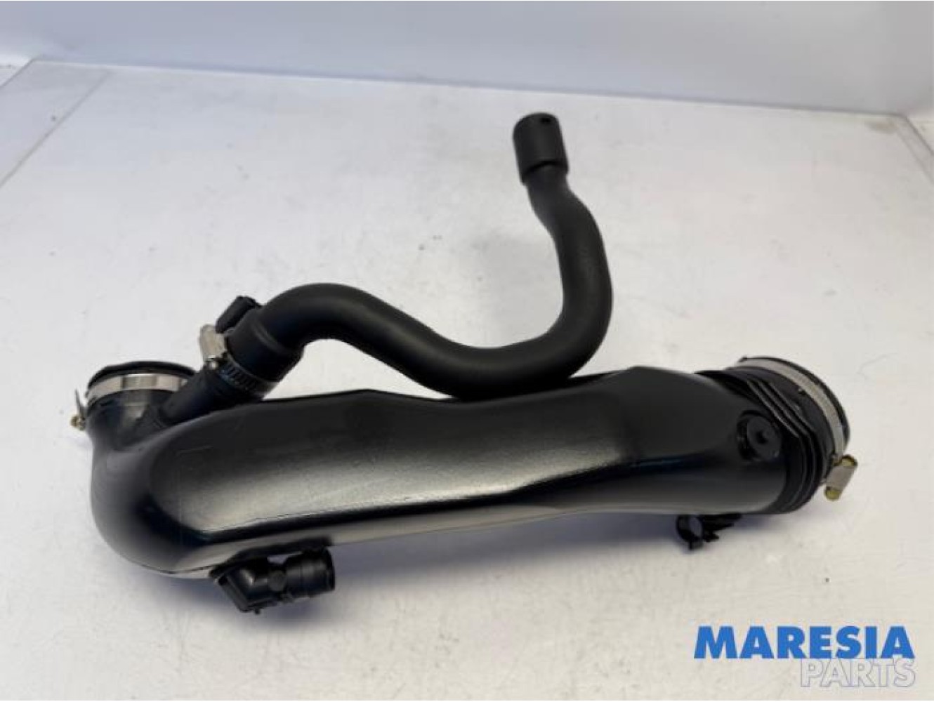 Peugeot - 5008 - Air intake hose