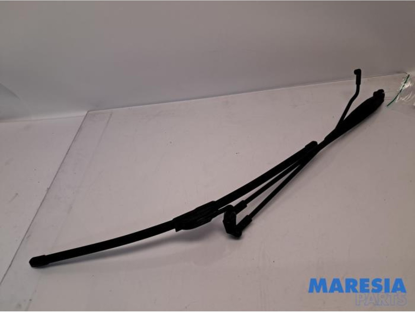 Peugeot - 107 - Front wiper arm