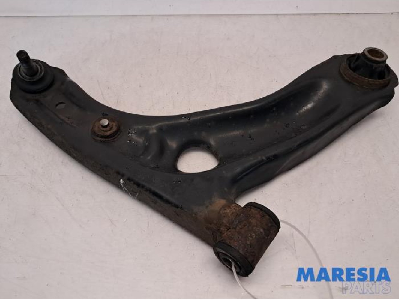 Peugeot - 107 - Front lower wishbone, right