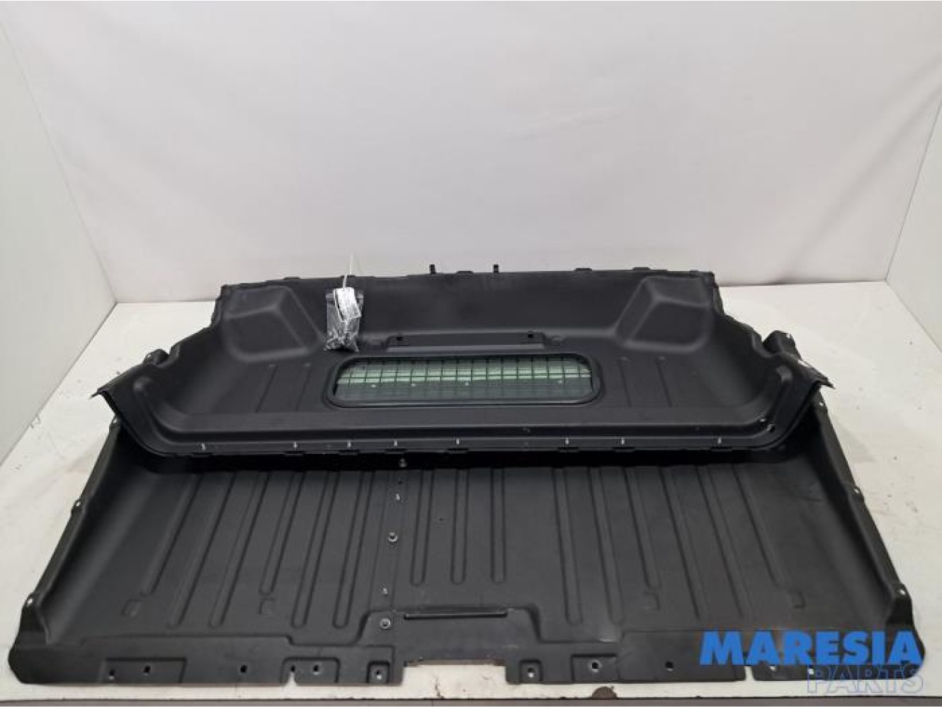 Peugeot - Partner - Cabin bulkhead