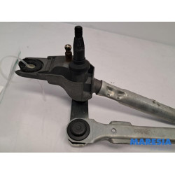 Peugeot - 107 - Wiper mechanism