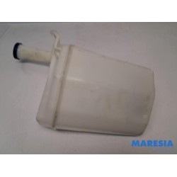 Peugeot - 107 - Front windscreen washer reservoir