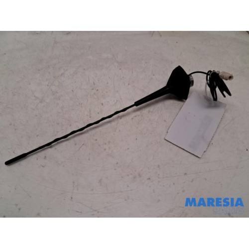 Renault - ZOE - Antenna