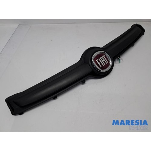 Fiat - Panda - Grille