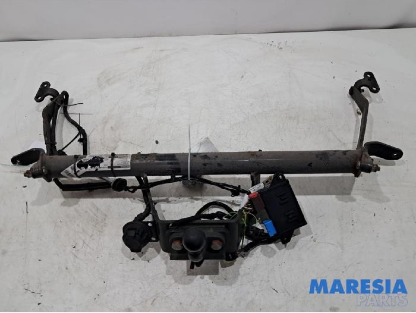 Peugeot - Partner - Towbar