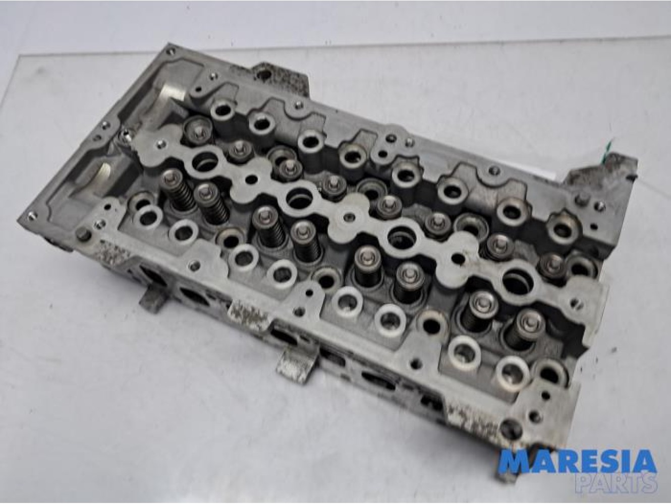 Fiat - Doblo - Cylinder head