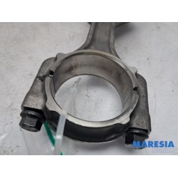 Fiat - Doblo - Connecting rod
