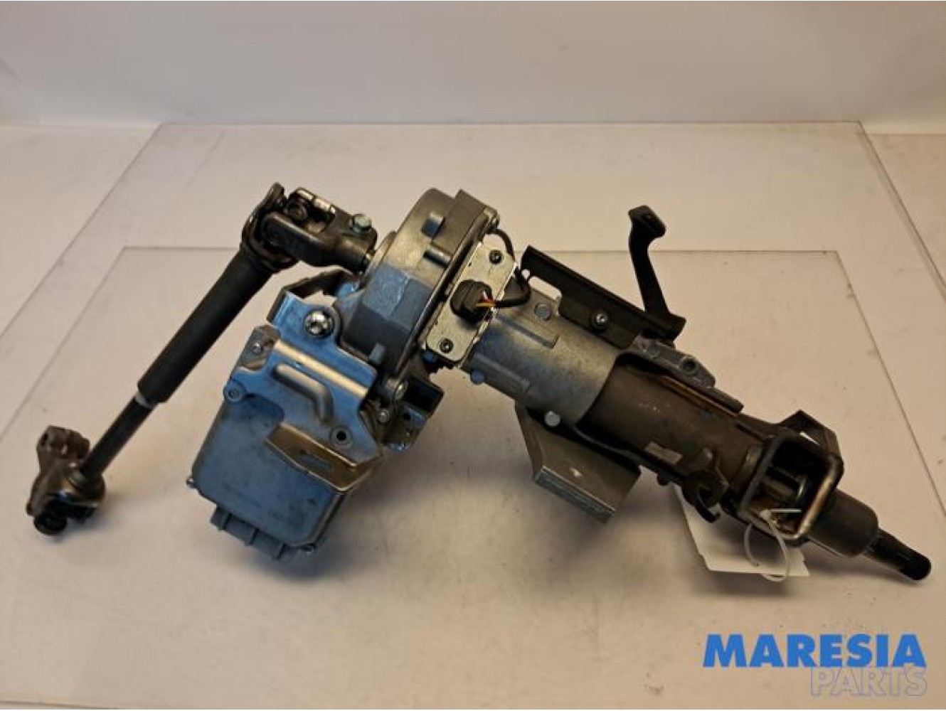 Renault - Clio - Steering column housing