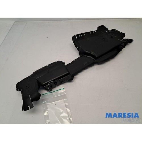 Citroen - C4 Picasso - Air funnel