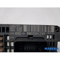 Citroen - C4 Picasso - Fuse box