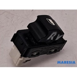 Citroen - C4 Picasso - Electric window switch