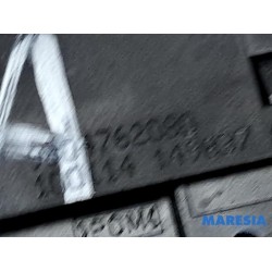 Citroen - C4 Picasso - Tailgate lock mechanism