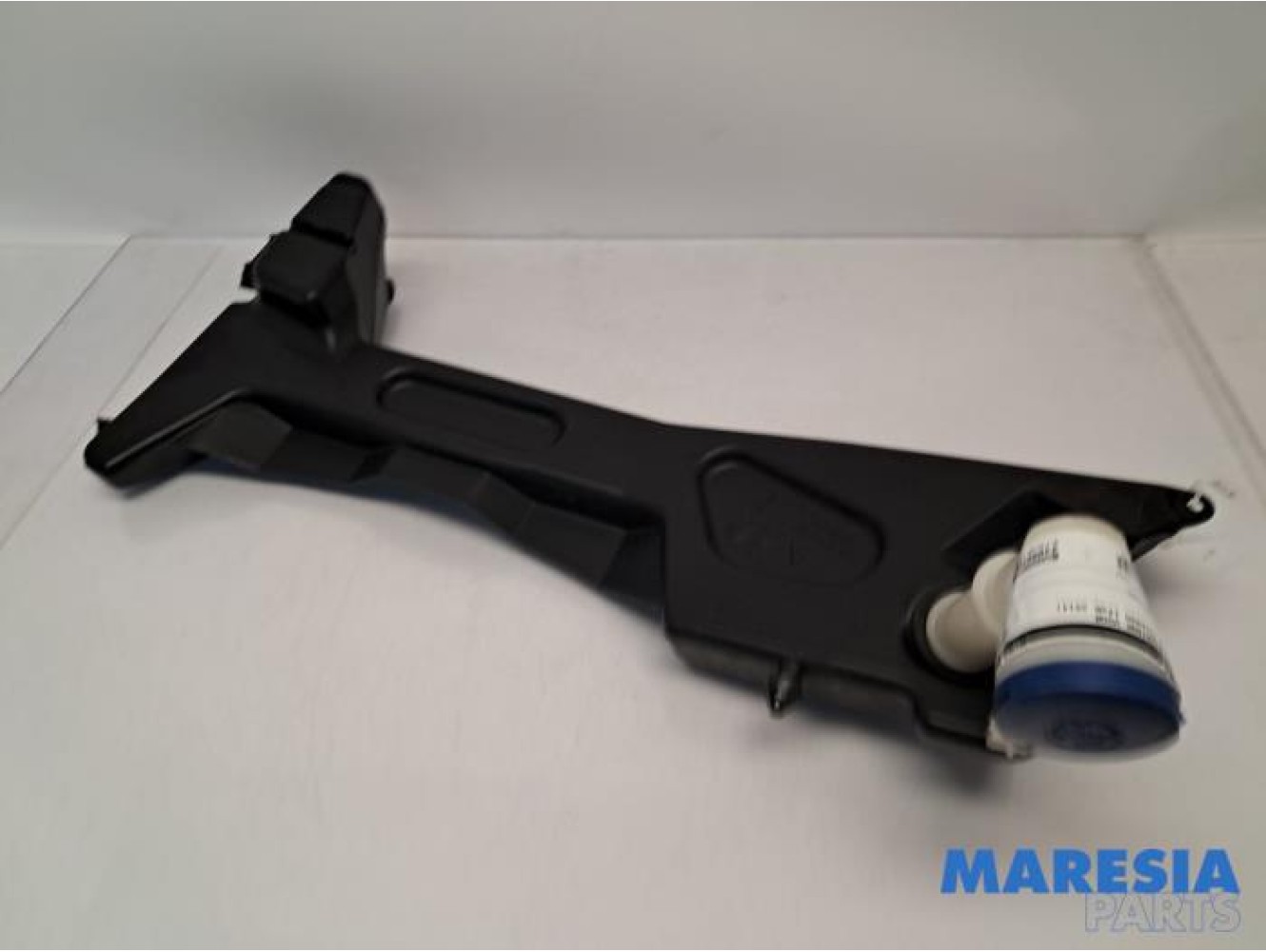 Citroen - C4 Picasso - Front windscreen washer reservoir