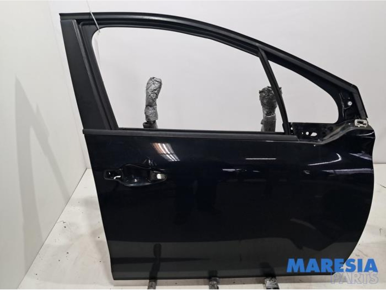 Peugeot - 208 - Portière 4portes avant droite