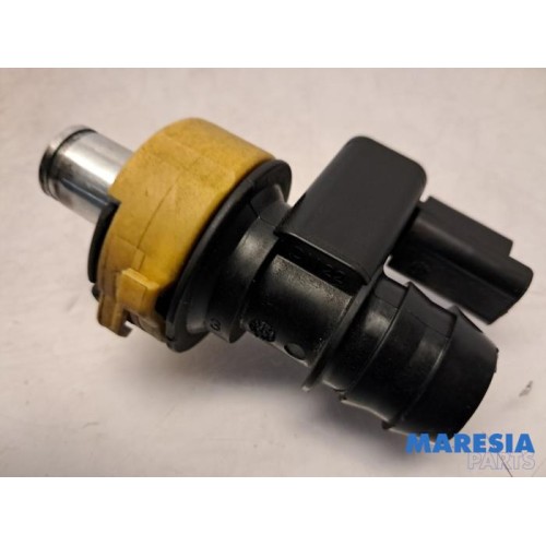 Citroen - C4 Picasso - PCV valve