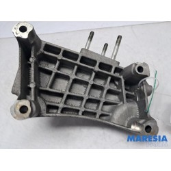 Fiat - Doblo - Engine mount