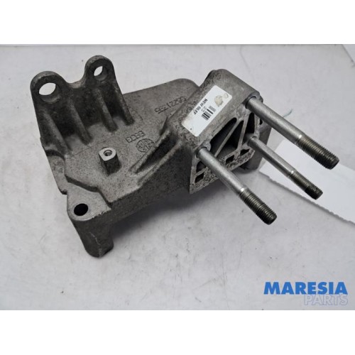 Fiat - Doblo - Engine mount