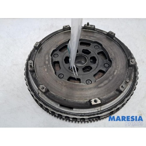 Renault - Megane - Dual mass flywheel