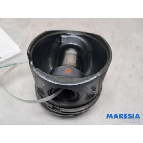 Fiat - Doblo - Piston