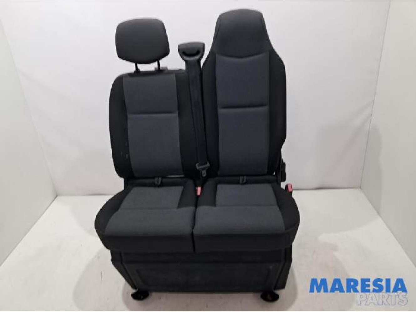 Renault - Master - Double front seat, right