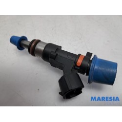 Renault - Clio - Injector (petrol injection)