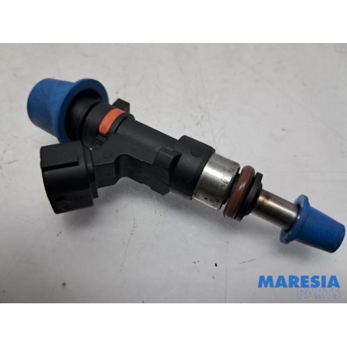 Renault - Clio - Injector (petrol injection)