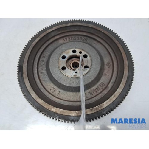 Renault - Clio - Flywheel