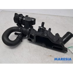 Renault - Clio - Thermostat housing
