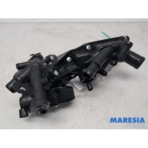Renault - Clio - Thermostat housing