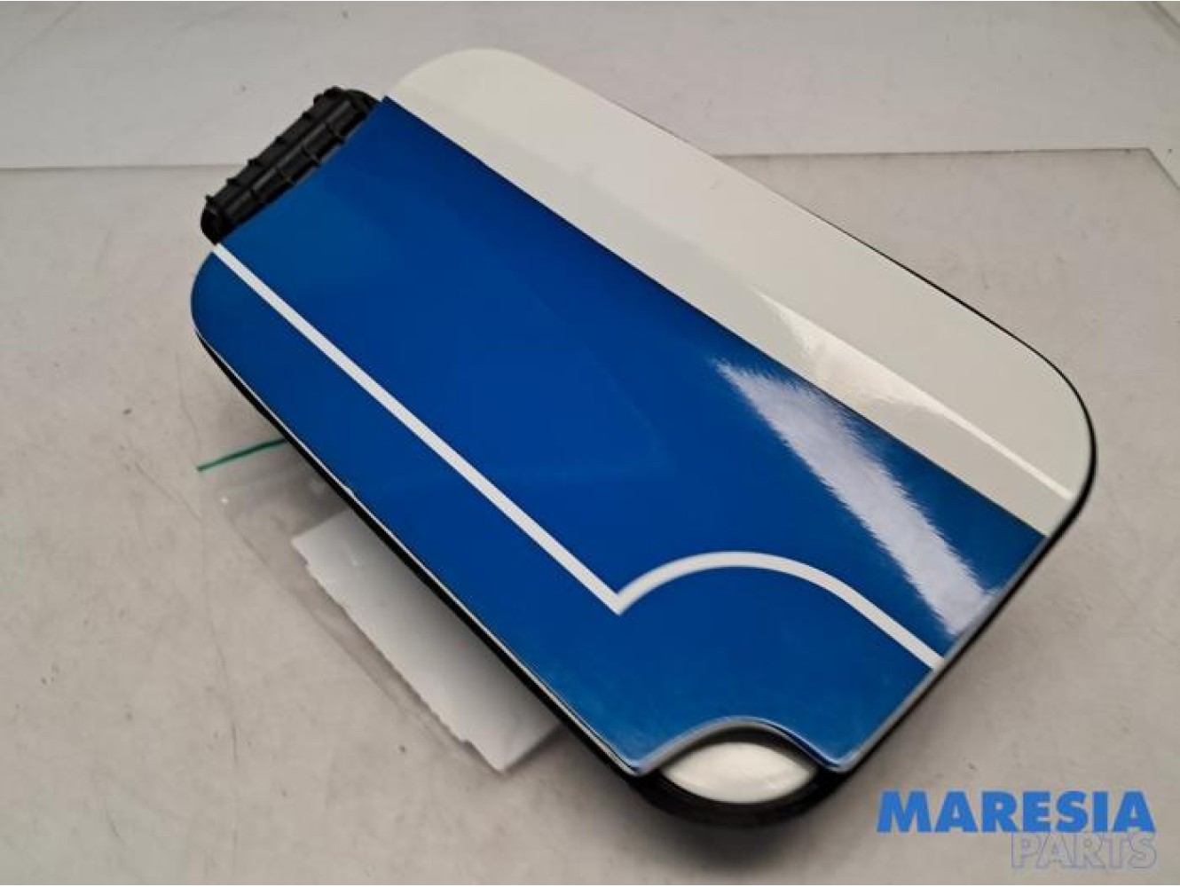 Peugeot - Partner - Tank cap cover