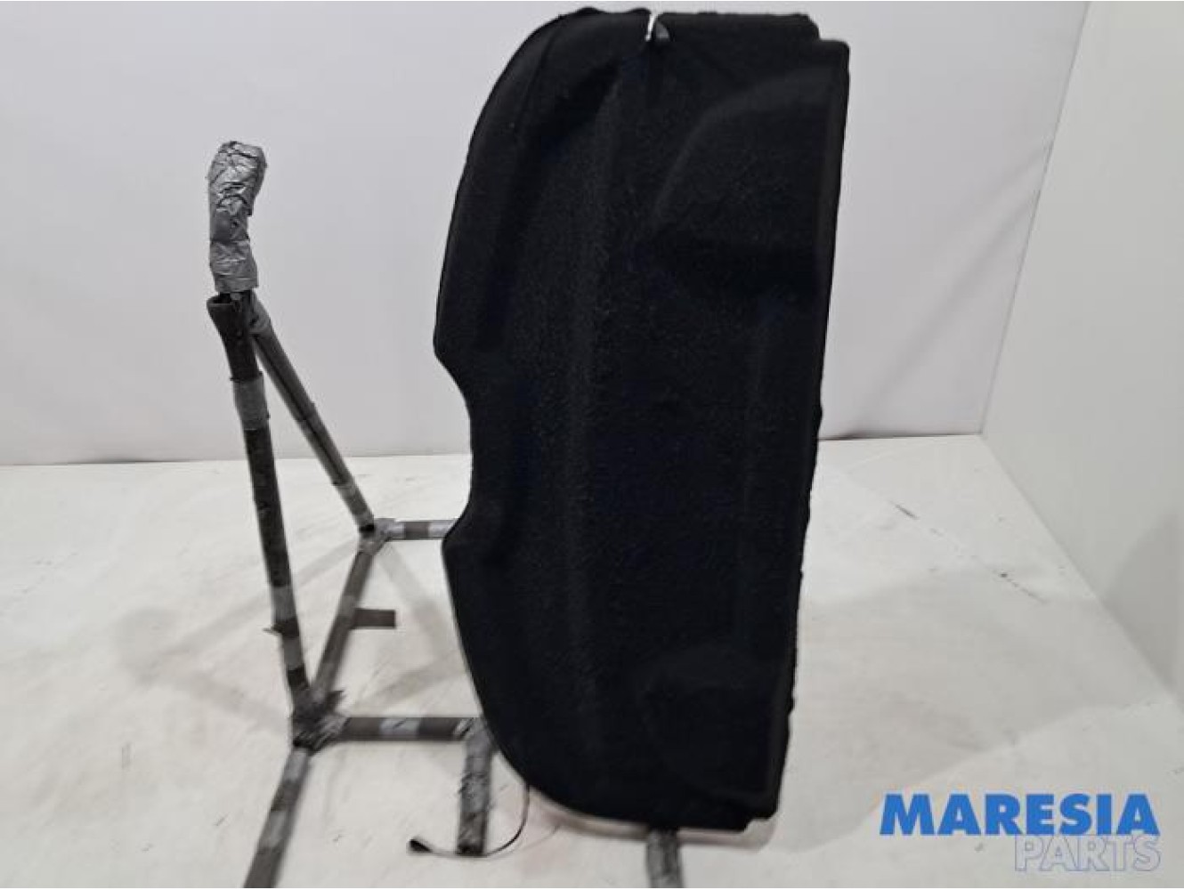 Peugeot - 208 - Parcel shelf
