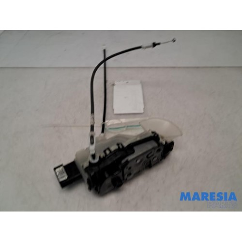 Peugeot - Partner - Minibus/van rear door lock mechanism