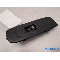 Peugeot - Partner - Electric window switch