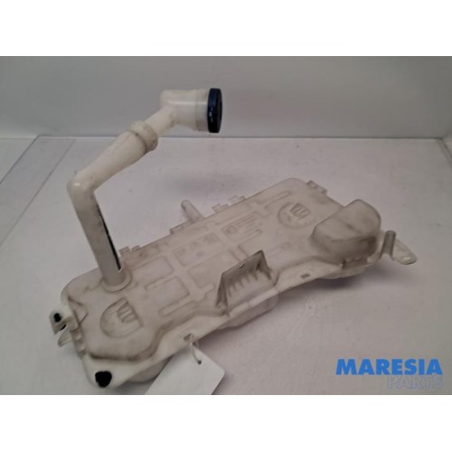 Peugeot - Partner - Front windscreen washer reservoir