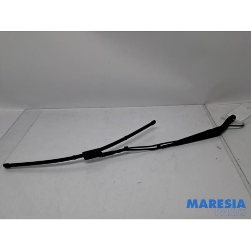 Peugeot - Partner - Front wiper arm