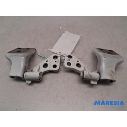Peugeot - Partner - Rear door hinge, right