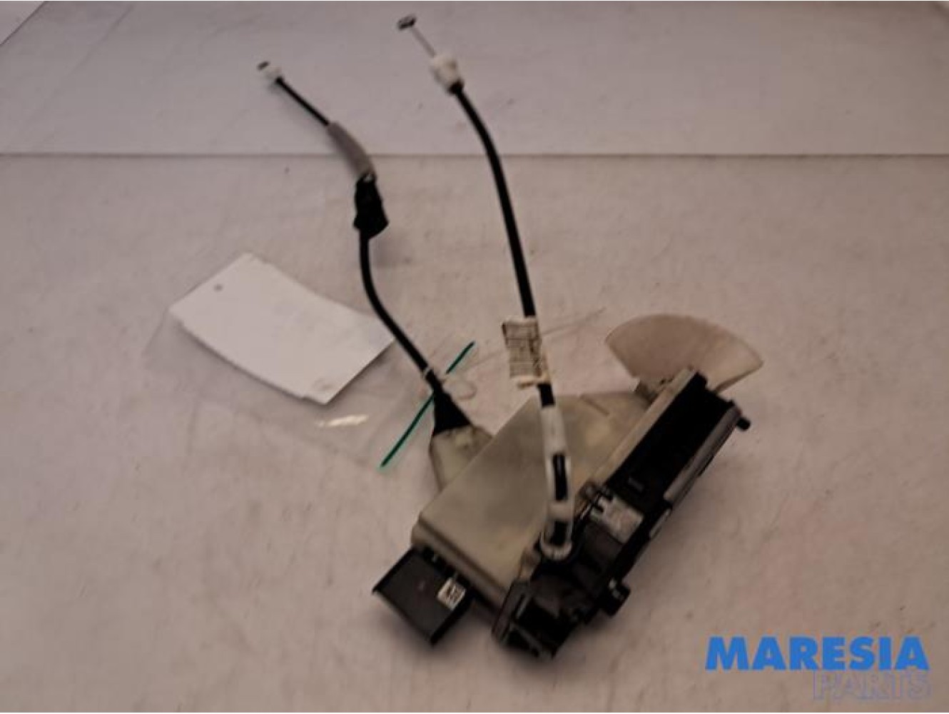 Peugeot - 208 - Door lock mechanism 4-door, front left