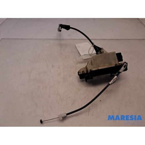 Peugeot - 208 - Front door lock mechanism 4-door, right