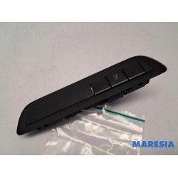 Peugeot - 208 - ESP switch