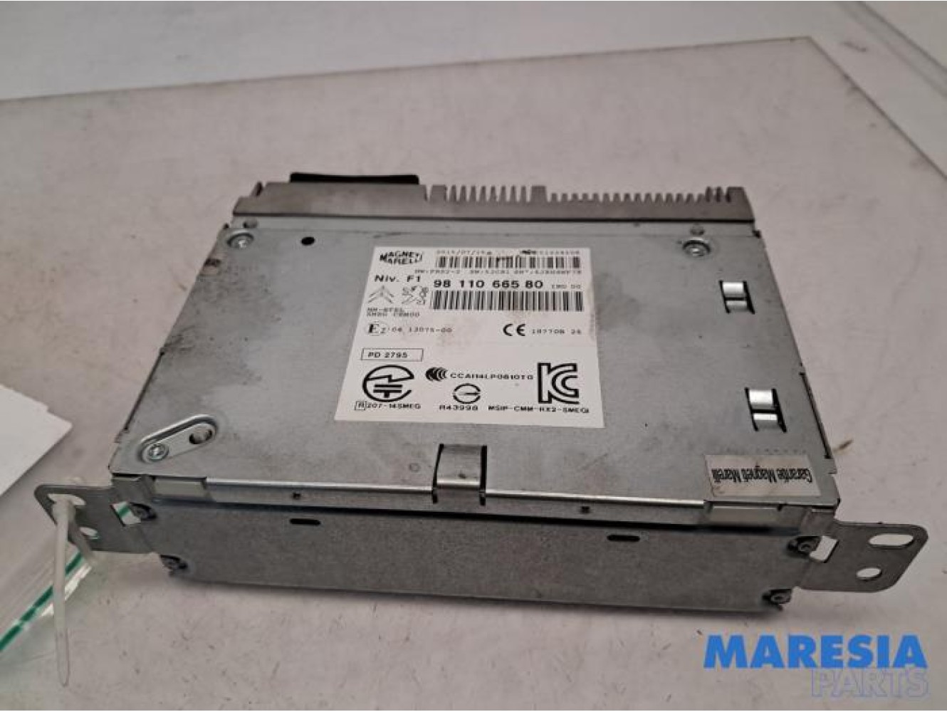 Peugeot - 208 - Radio module