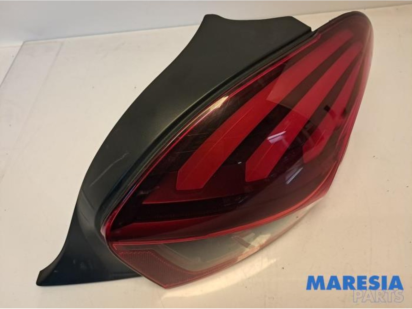 Peugeot - 208 - Taillight, right